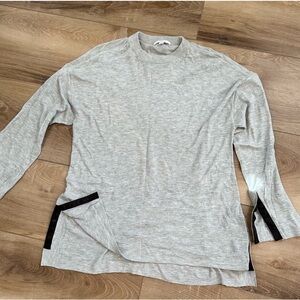 Lunya Lightweight Sweater with Snaps XS/S
